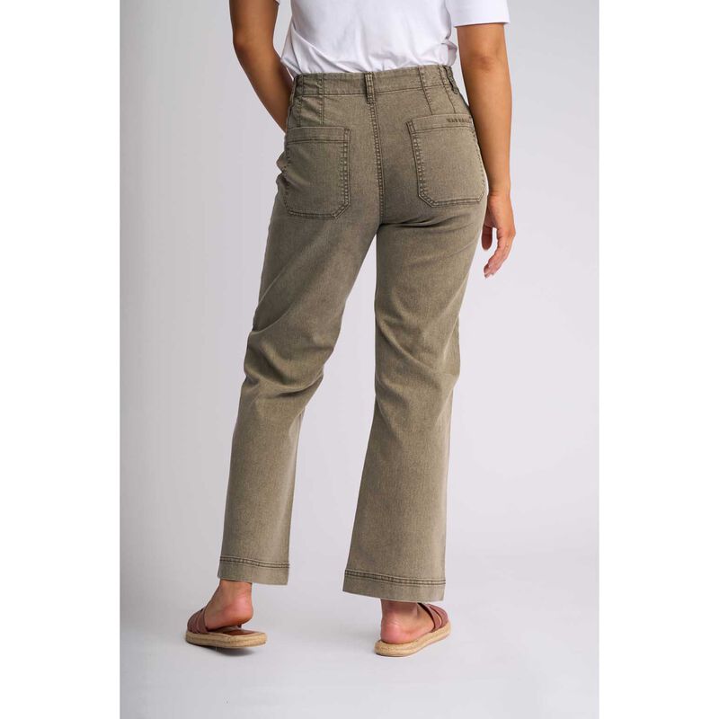 Vassalli Straight Leg Ankle Grazer Jean image number 9